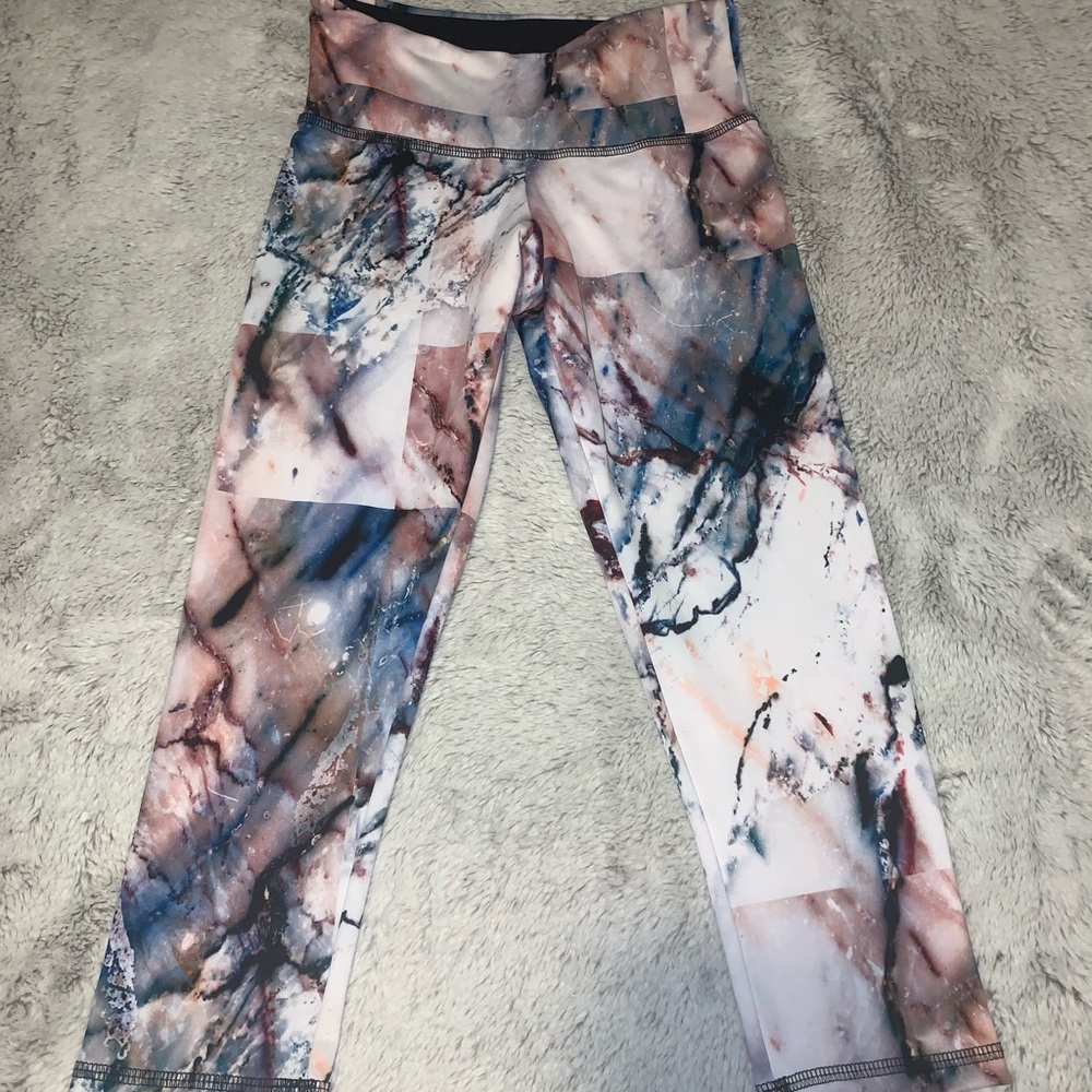 Strut This Watercolor Cropped Leggings